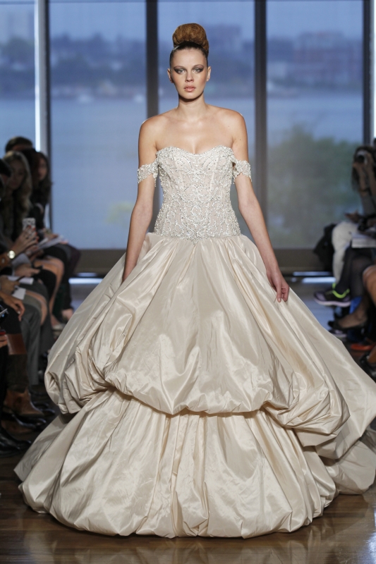 Ines Di Santo - Fall 2014 Couture Bridal - Metis Wedding Dress</p>

<p